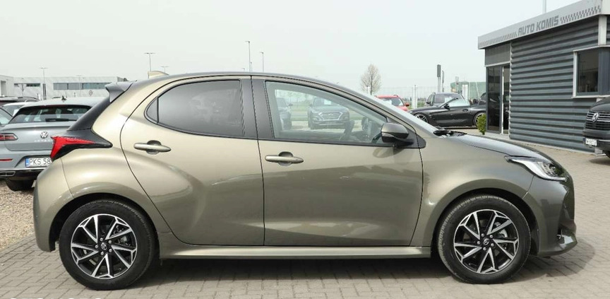 Toyota Yaris cena 83900 przebieg: 11000, rok produkcji 2022 z Słupca małe 407